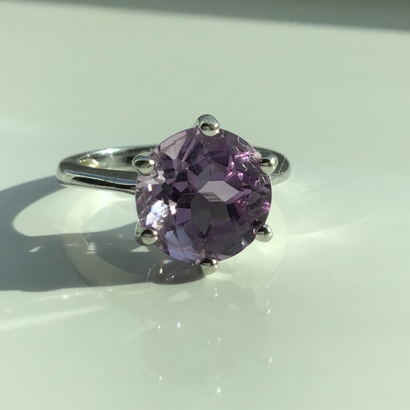 sterling gemstone Jewelry - 💜Gorgeous Amethyst In Solid Tested 925 Sterling💜